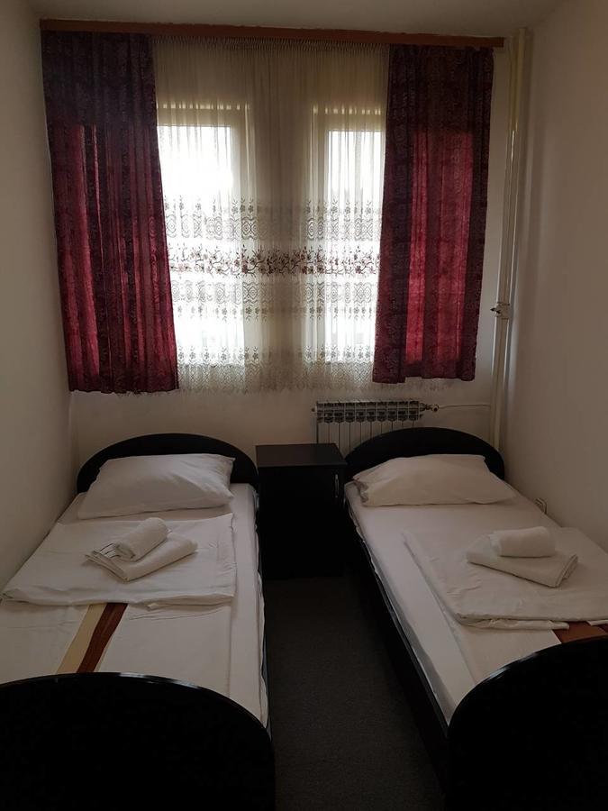 Motel Luxor ヴィソコ エクステリア 写真