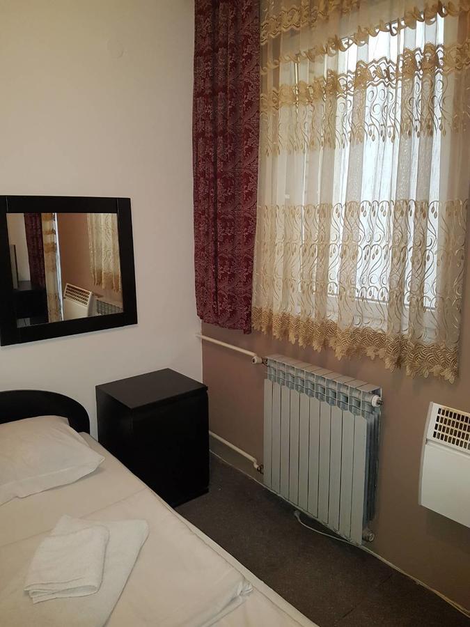 Motel Luxor ヴィソコ エクステリア 写真